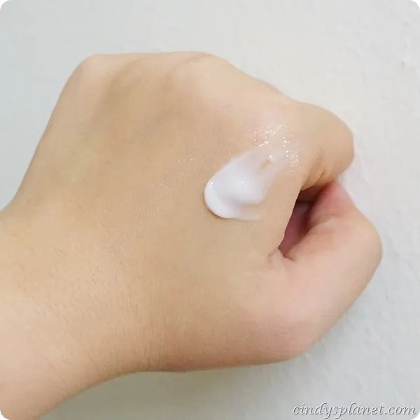 25891 applying toner
