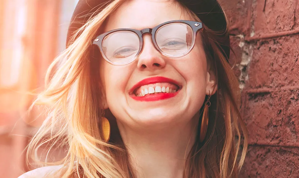 26015 best teeth whitening app features