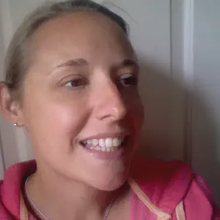 /img/26050-sparkling-smile.webp