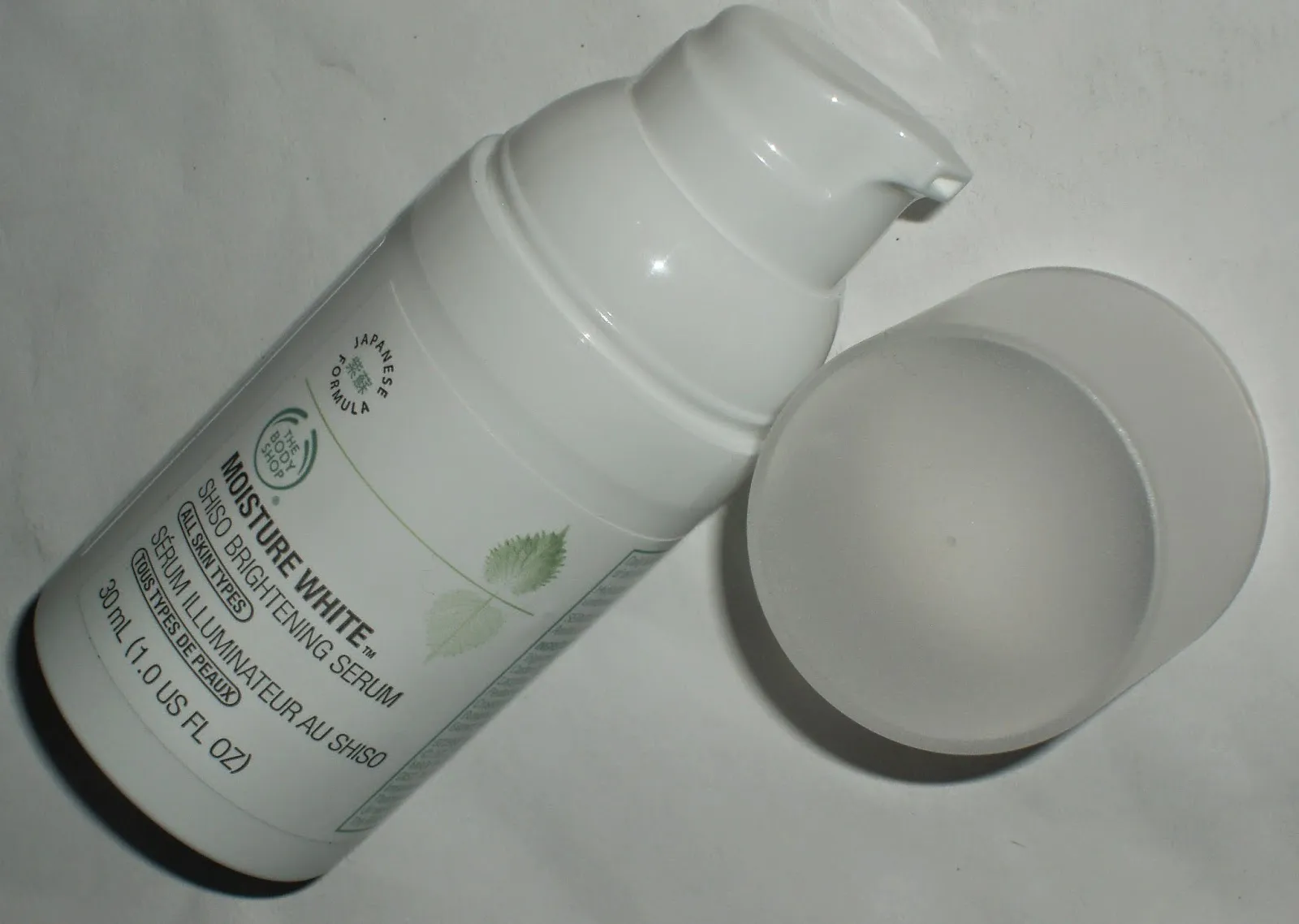 26167 applying cream