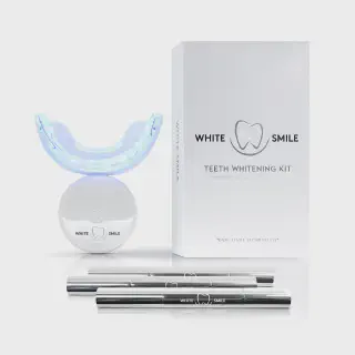 /img/26179-whitening-toothpaste-mouthwash.webp